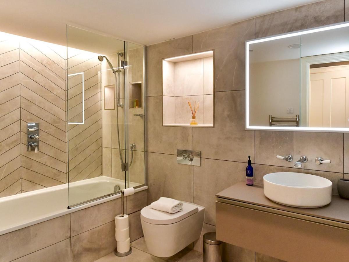 Pass The Keys Beautiful 2 Bed Apartment With Parking In The Bay Cardiff Exterior photo