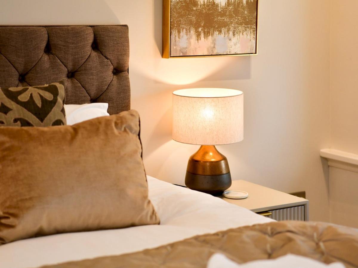 Pass The Keys Beautiful 2 Bed Apartment With Parking In The Bay Cardiff Exterior photo
