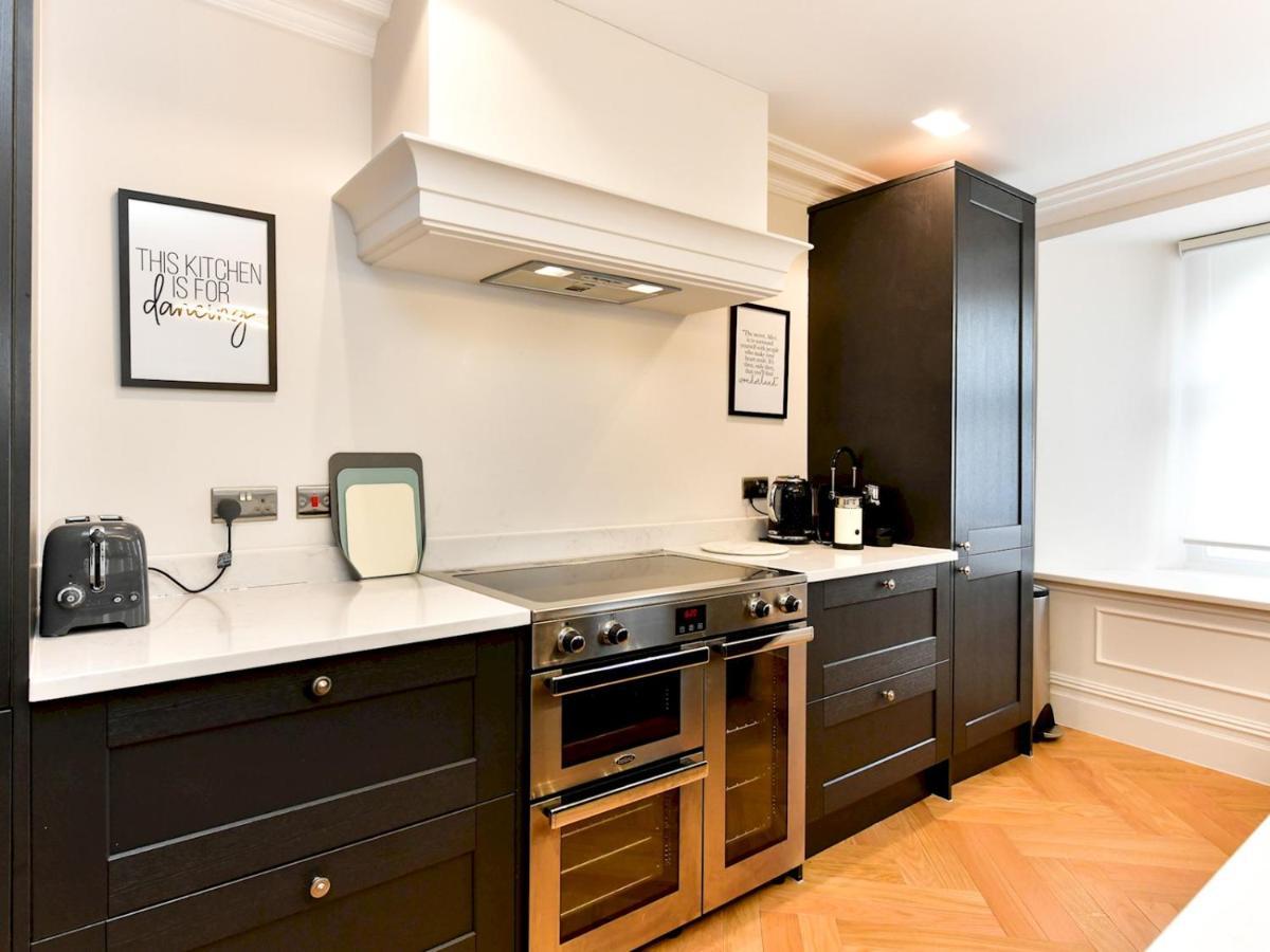 Pass The Keys Beautiful 2 Bed Apartment With Parking In The Bay Cardiff Exterior photo